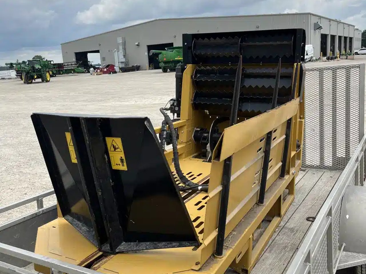 2024 HLA Attachments 3720 Chargeur de balles