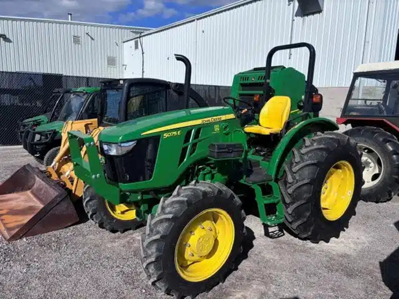 2025 John Deere 5075E Tracteur