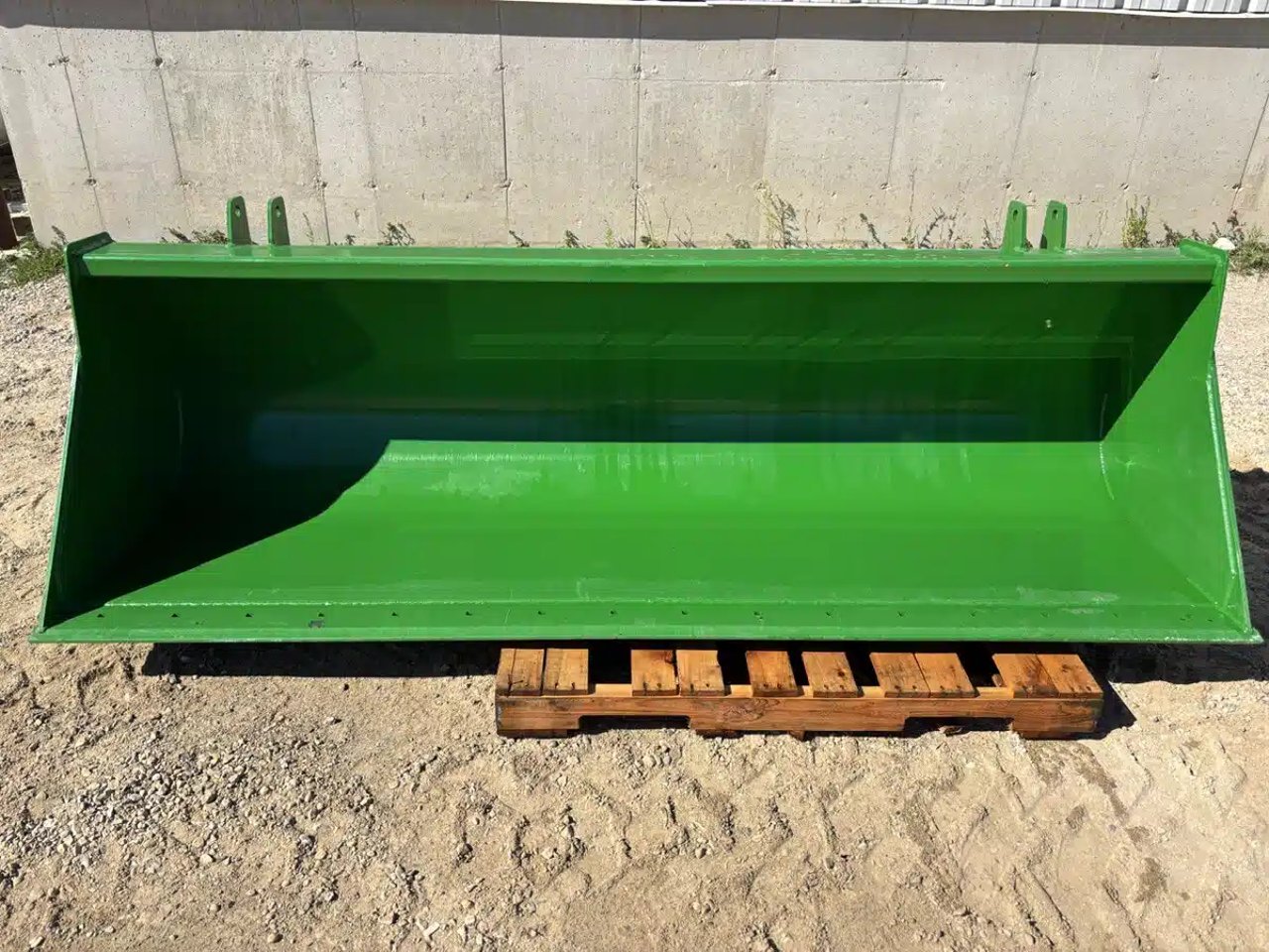 John Deere 96" BUCKET Godet (bucket)