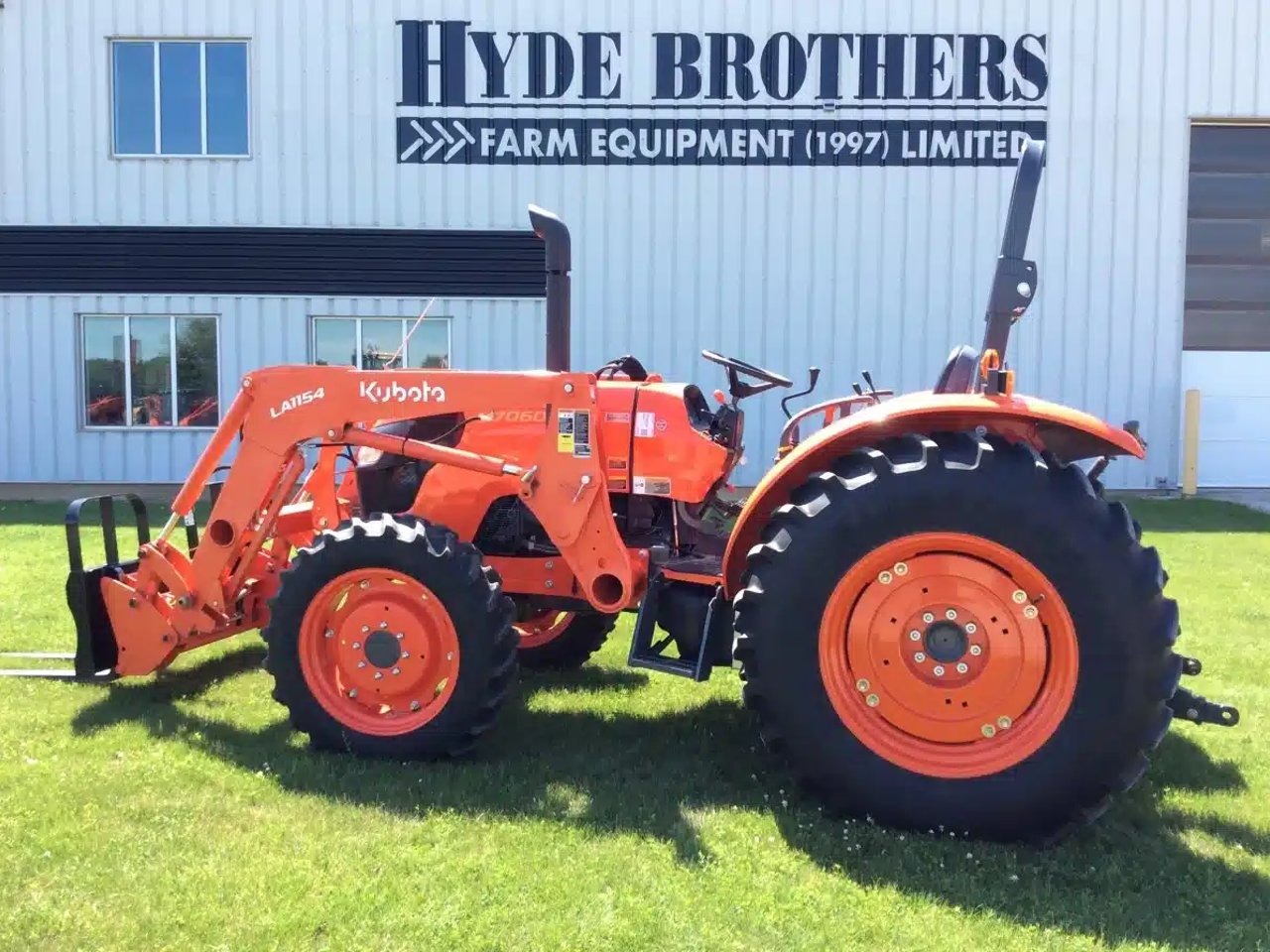 2022 Kubota M7060HDRC Tracteur