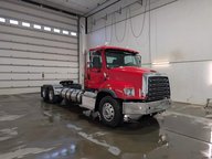 2019 Freightliner 114 camion de grain