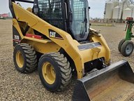 2006 Caterpillar 262B chargeuse à direction à glissement