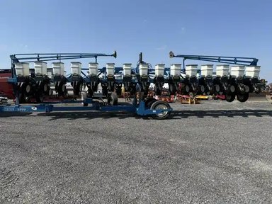 2005 Kinze 3600 Planteur — photo 2