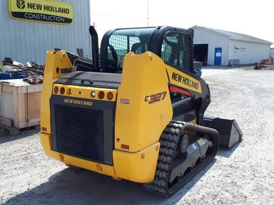 2022 New Holland C327 Chargeur sur chenilles — photo 2