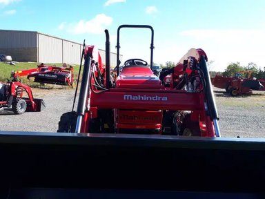 2022 Mahindra 6075 Tracteur — photo 2