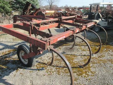 International Harvester 5500 Cultivateur Sous-soleur — photo 2