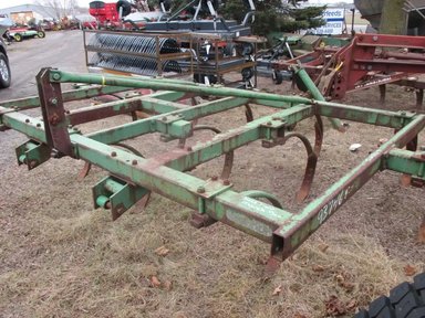 John Deere 1600 Cultivateur Sous-soleur — photo 2