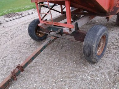 Turnco 180 Bushel Boîte de gravité — photo 2