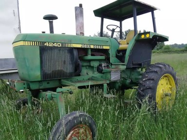 John Deere 4240 Tracteur — photo 2