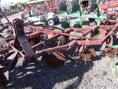 Massey Ferguson 74 Charrue — photo 2