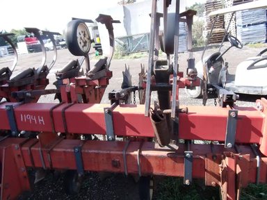 International Harvester 12 cultivateur - en rang — photo 2