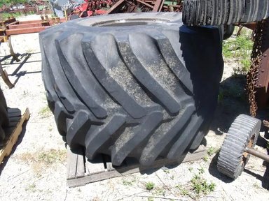 Goodyear 66X43:00X25 Pneus et roues — photo 2