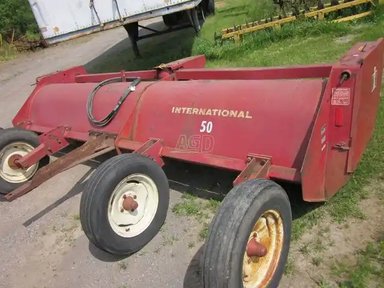 International Harvester 50 Broyeur à fléaux — photo 2