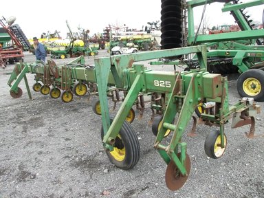 John Deere 825 Cultivateur — photo 2
