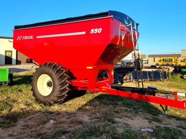 2023 E-Z Trail 550 Chariot à Grain — photo 2