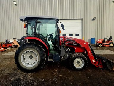 2015 Massey Ferguson 1754 Tracteur — photo 2