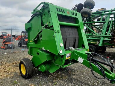 2022 John Deere 450E Presse à Balle Ronde — photo 2