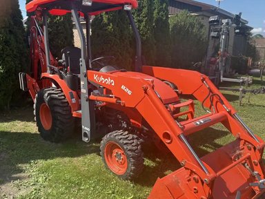 2026 Kubota B26 Rétrocaveuse — photo 2