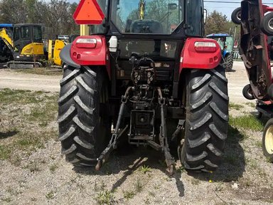 Case IH FARMALL 105C Tracteur — photo 2