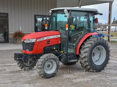 2022 Massey Ferguson 2860M Tracteur — photo 2