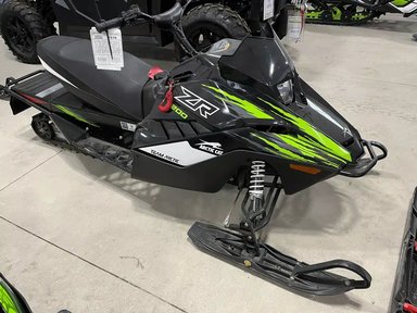 2024 Arctic Cat ZR 200 Motoneige — photo 2