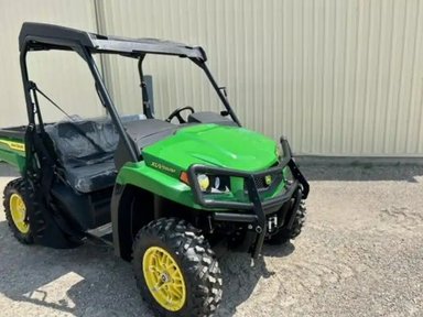 2024 John Deere XUV 590M VTT — photo 2