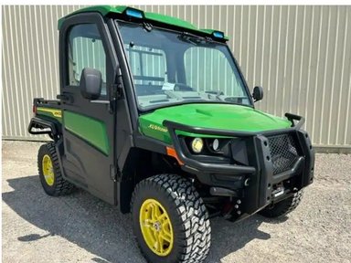 2024 John Deere 835R Signature Edition Gator NEW Faucheuse-conditionneuse à disques — photo 2