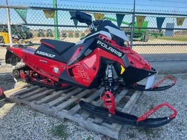 2023 Polaris PATRIOT BOOST SWITCHBACK ASSAULT 146 NEW Motoneige — photo 2