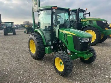 2025 John Deere 4066R Tracteur — photo 2