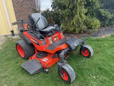 2018 Kubota ZD1211 Tondeuse à rayon de braquage zéro — photo 2