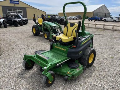2021 John Deere Z997R Tondeuse à rayon de braquage zéro — photo 2
