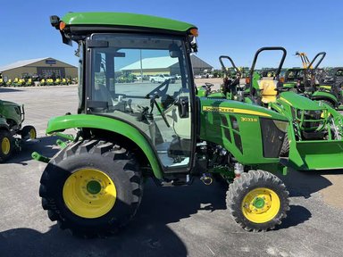 2026 John Deere 3033R Tracteur — photo 2