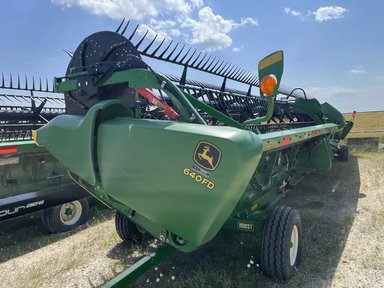 2018 John Deere 640FD Nez - Toile/Tapis — photo 2