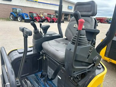 2023 New Holland E17C Excavatrice — photo 2