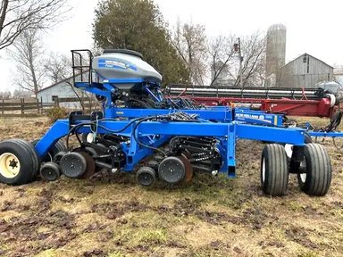 2014 New Holland P2085 Semoir à air — photo 2