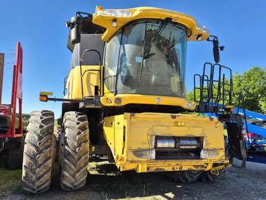 2004 New Holland CR960 Batteuse — photo 2