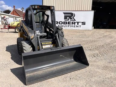 2022 New Holland L320 chargeuse à direction à glissement — photo 2