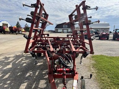 2005 Sunflower 5035-22 Cultivateur — photo 2