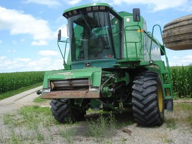 John Deere 9400 Batteuse — photo 2
