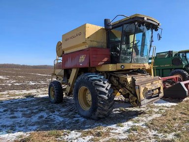 New Holland TR96 Batteuse — photo 2