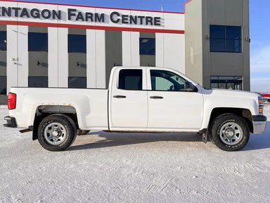 2015 Chevrolet SILVERADO 1500 Camion - pickup — photo 2