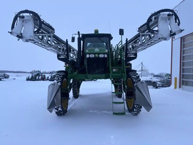 2010 John Deere 4830 Arroseur - Automoteur — photo 2