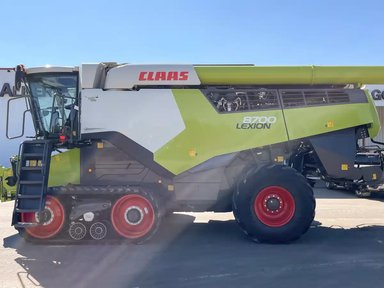 2022 CLAAS LEXION 8700TT Batteuse — photo 2