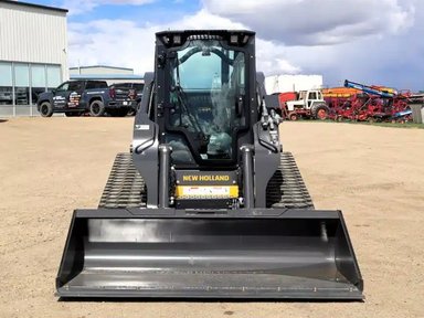 2026 New Holland Construction C337 chargeuse à direction à glissement — photo 2