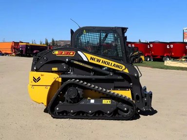 2026 New Holland Construction C330 chargeuse à direction à glissement — photo 2