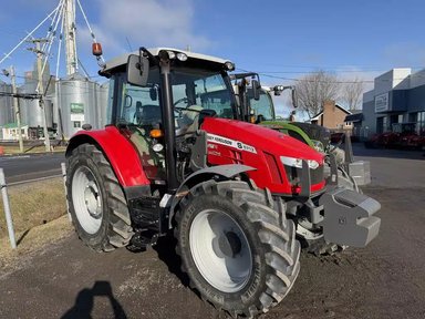 2019 Massey Ferguson 5713S Tracteur — photo 2