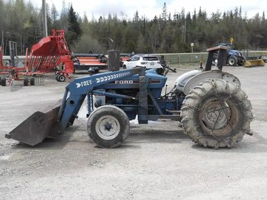 Ford 3910 Tracteur — photo 2