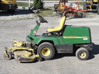 John Deere 725 Tracteur avec chargeur — photo 2