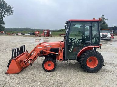 Kubota B3030 Tracteur — photo 2