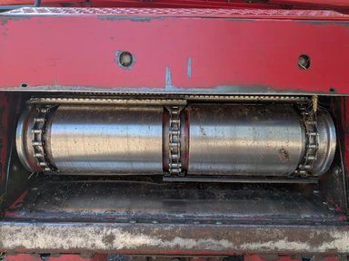 2008 Case IH 2577 Batteuse — photo 2